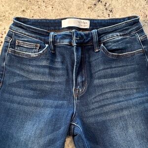 Bridge by Alyse High-Rise Jeans in Dark Blue Wash